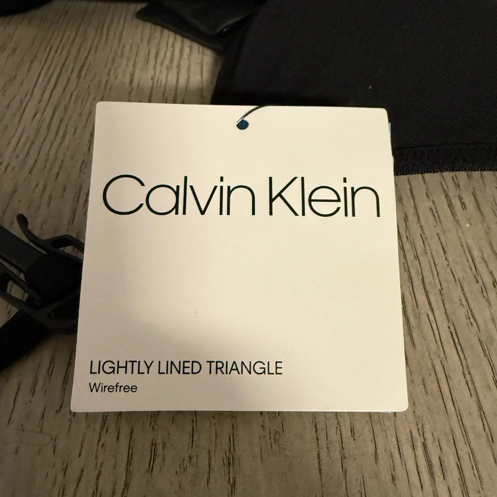 Calvin Klein Black Triangle Bralette - Picture 4 of 5